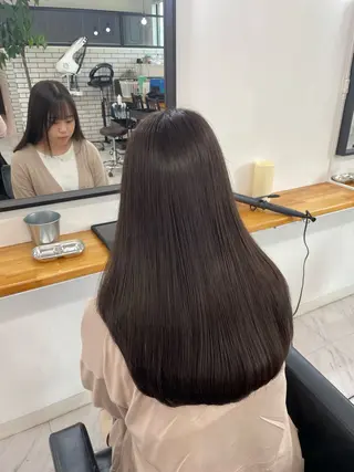 カラー GISEL TAKUYAのヘアスタイル