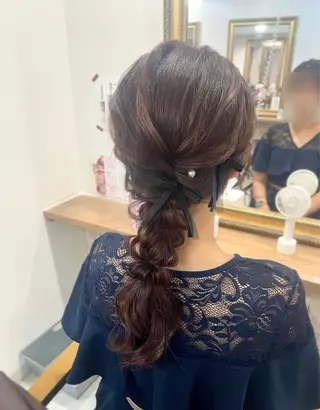 ロング ヘアアレンジ セットサロンCURE YUKIOKAのヘアスタイル