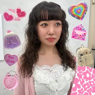 セミロング パーマ hollo原宿所属・パーマ/ハイトーン 🎀Rumiのヘアスタイル