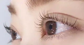 マツエク・マツパ ami☾Belire Nail&eyeのマツエク・マツパデザイン