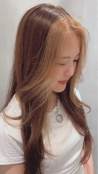 ミディアム ラフィスヘアードープ所属・👑髪質改善wカラー /ハイトーン/アユカのヘアスタイル