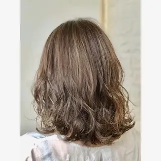 ミディアム カラー KIZU 髪質改善 オカルト怪談のヘアスタイル