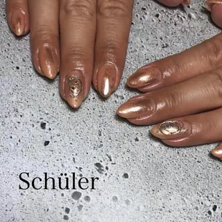 ネイル Schüler所属・野内 まきのネイルデザイン