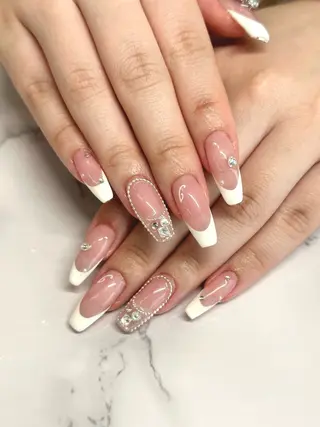 ネイル salon iris 🦋北広島市大曲のネイルデザイン