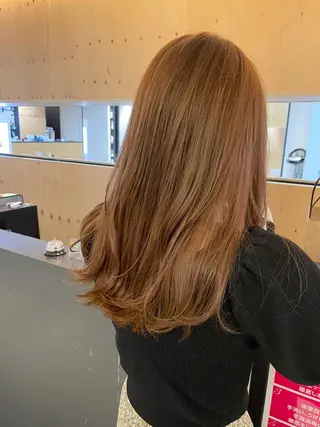 セミロング カラー 岩戸 新のヘアスタイル