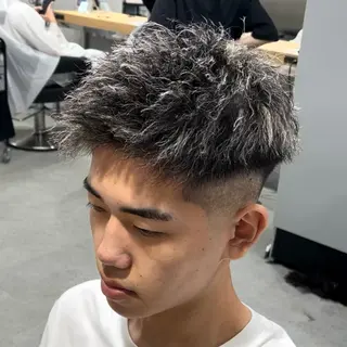 カラー パーマ メンズ 🔥メンズカット＋パ ーマ🔥菊池一真のヘアスタイル