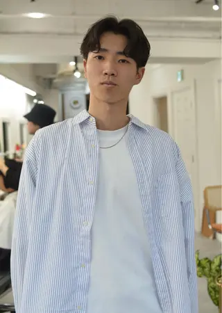 ミディアム パーマ メンズ グランジヘア 無造作ヘアHYUGAのヘアスタイル