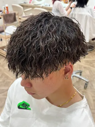 ショート パーマ メンズ パーマ職人DAIKI ツイスパ/波巻きのヘアスタイル