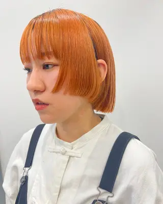 ショート カラー しの　ゆきの THE REMMYのヘアスタイル