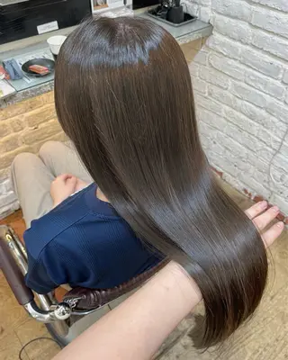 ロング カラー P-cott所属・柳井 遥伽のヘアスタイル