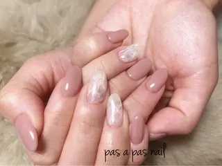 ネイル Yakko pas á pasのネイルデザイン