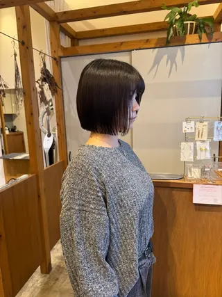 ショート カラー ENIF　大島 芽生のヘアスタイル