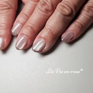 ネイル ラヴィアン ローズのネイルデザイン