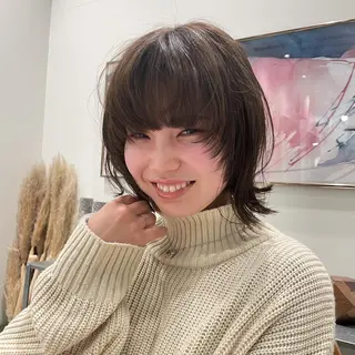 ミディアム カラー 林 千聖のヘアスタイル