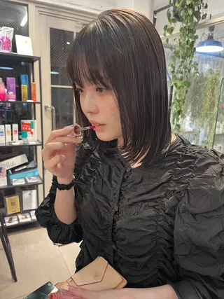 ミディアム カラー スッと馴染むhair /ヨシダトモキのヘアスタイル