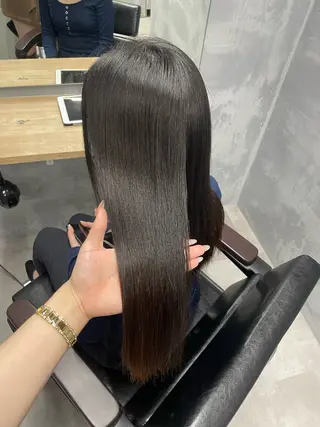 ロング ayano /レイヤー/艶カラーのヘアスタイル