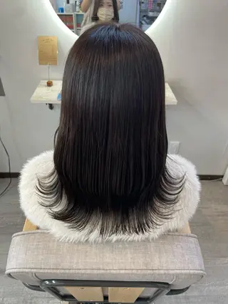 カラー オノ アカネのヘアスタイル