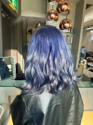 セミロング 誠也/唯一無二の ルーツカラーのヘアスタイル