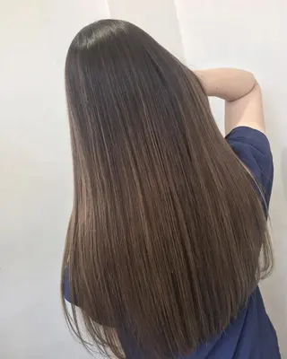 ロング ブリーチ毛縮毛矯正 👑山口のヘアスタイル