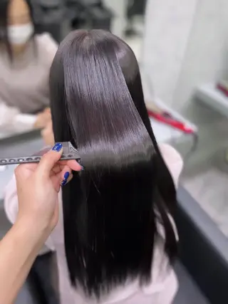 ロング カラー 【elyts】 COCOROのヘアスタイル