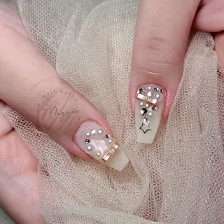 ネイル Maggie Nail🦩のネイルデザイン