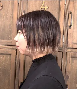 ショート カラー ブリーチ、パーマ 西部笑のヘアスタイル