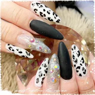 ネイル nail salon  la reine所属・nail salon la reineのネイルデザイン