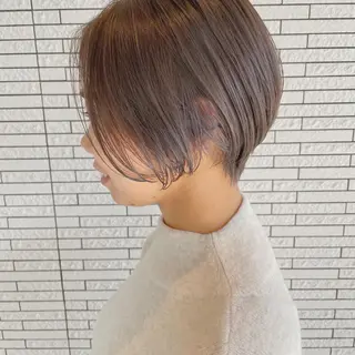 ショート カラー マエダ リョウのヘアスタイル