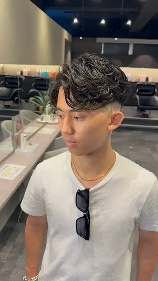 ミディアム パーマ メンズ iCON TOKYO 19時〜モデル募集のヘアスタイル