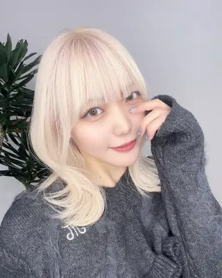 セミロング カラー 武田涼レイヤーカット 髪質改善×縮毛矯正のヘアスタイル