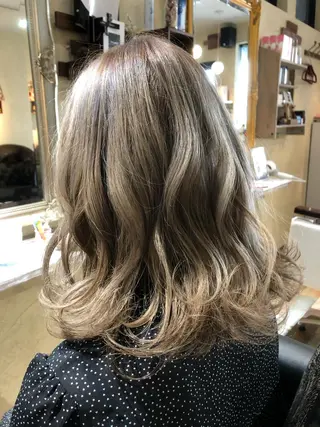 ロング カラー 美容歴18年以上🌈 山口のヘアスタイル