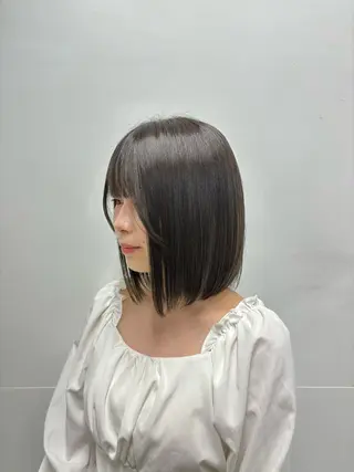 ショート カラー 艶髪ストレート🫶 AYANAのヘアスタイル