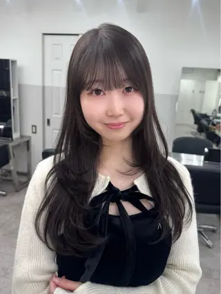 セミロング カラー D.I.E.V.A  池袋東口所属・💕韓国レイヤー× 艶髪　宮内諒💕のヘアスタイル