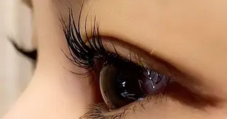 マツエク・マツパ Lu, ema nailのネイルデザイン