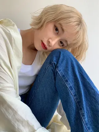 カラー 髙橋一哉　ブリーチ/ ベージュカラーのヘアスタイル