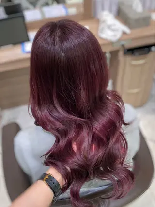 ロング カラー ヘアアレンジ 奥村 美郁子のヘアスタイル