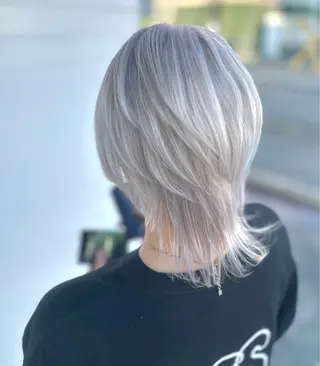 ミディアム 井口 陽来のヘアスタイル