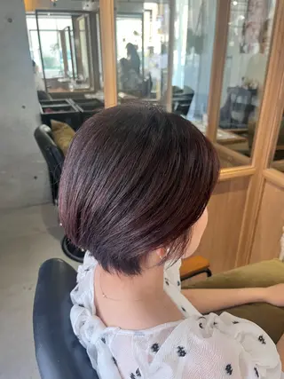 ショート カラー FERIA池田 神原萌花のヘアスタイル