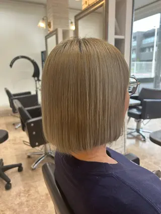 ショート 佐久間 優里のヘアスタイル