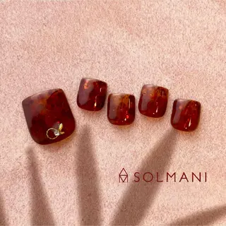 ネイル SOLMANI 予約担当のネイルデザイン