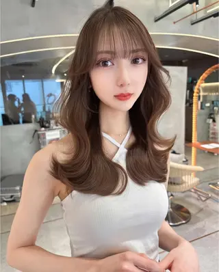 セミロング 小木曽 里奈のヘアスタイル
