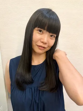 ロング 菊川 愛莉のヘアスタイル