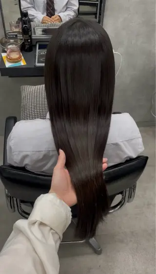 ロング 渡邉彩音 / 原宿美容室🪽のヘアスタイル