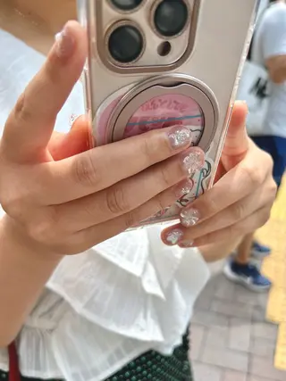 ネイル SALONVILLAGE所属・Lueur 恵比寿 HARUKAのネイルデザイン