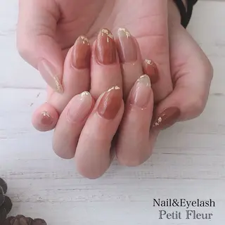 ネイル Petit Fleur所属・青柳 亜梨奈のマツエク・マツパデザイン