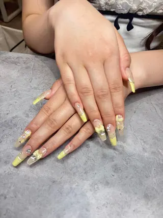 ネイル IROHA NAIL所属・IROHA NAIL 真結子のネイルデザイン
