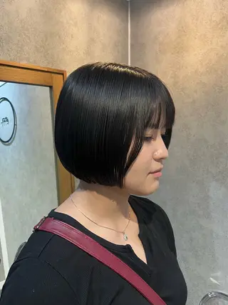 ショート ボブ/プツッとボブ/ ボブパーマ/モエのヘアスタイル