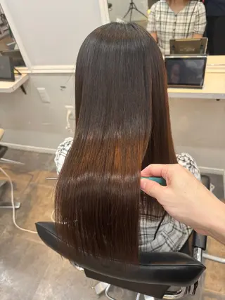 ロング WISTERIA ANNEX 銀座【ウィステリア アネックス】所属・髪質改善 スペシャリストのヘアスタイル