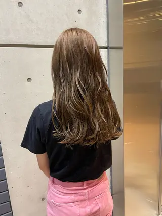 ロング カラー 松野 心音のヘアスタイル