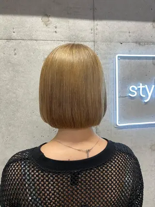 ショート カラー hina💟 透明感カラーのヘアスタイル